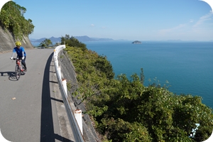ゆめしま海道サイクリング：海が広い弓削島北側の外周コース