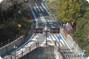 しまなみ海道原付バイクツーリング：原付バイク道と自転車歩行者道の分岐・合流地点