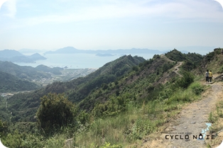 しまなみ海道サイクリング：鷲ヶ頭山から安神山への自然研究路ハイキングコース