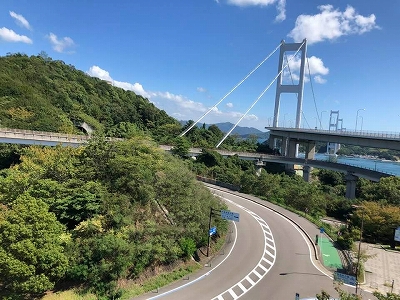 写真：しまなみ海道・今治⇔大島1日サイクリング：来島海峡大橋へと登る