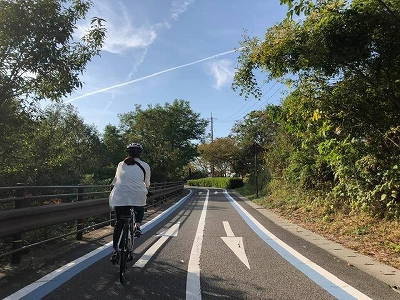 写真：しまなみ海道・今治⇔大島1日サイクリング：来島海峡大橋のアプローチ
